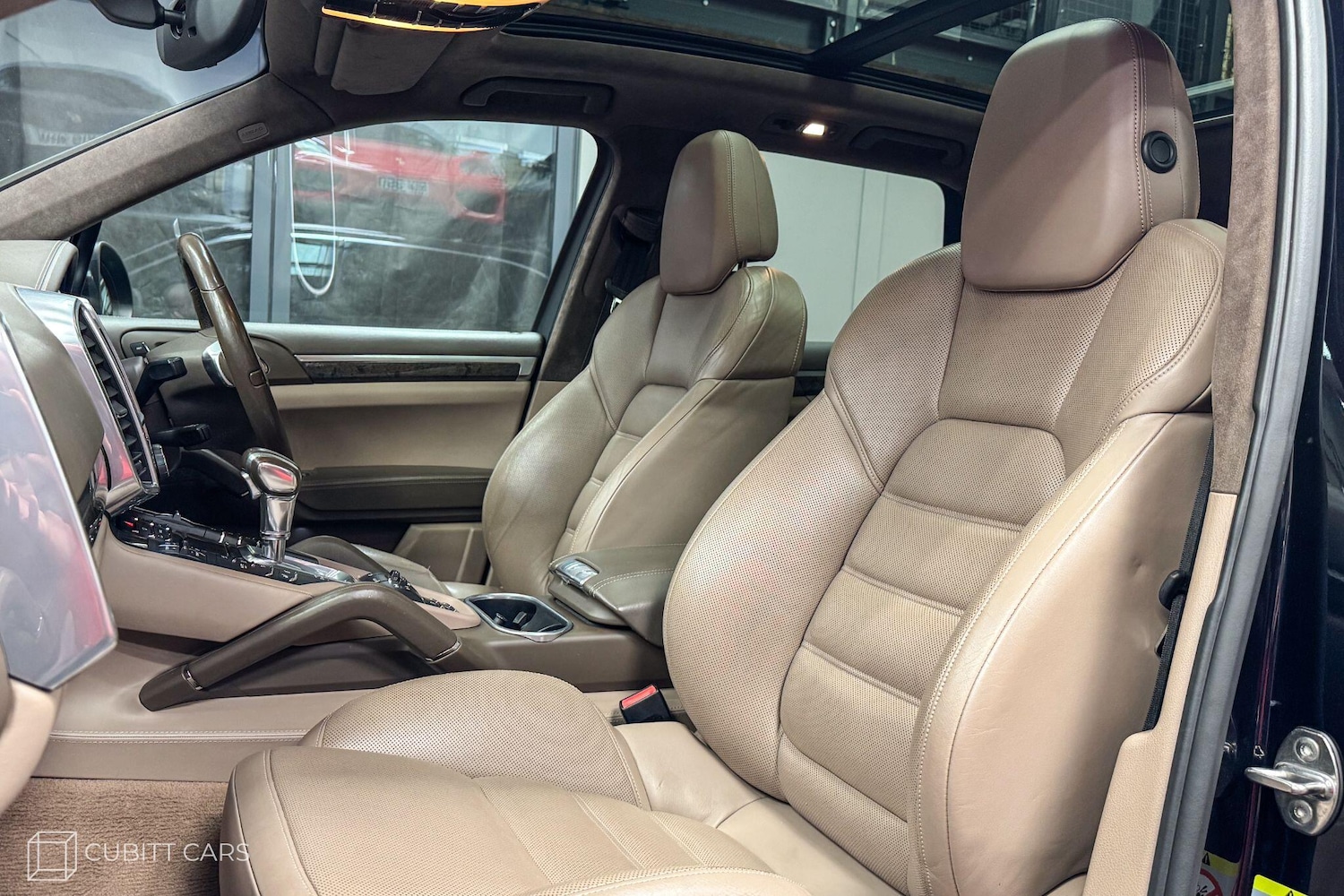 Used Porsche Cayenne 2011 for sale - 76201088: Photo 18