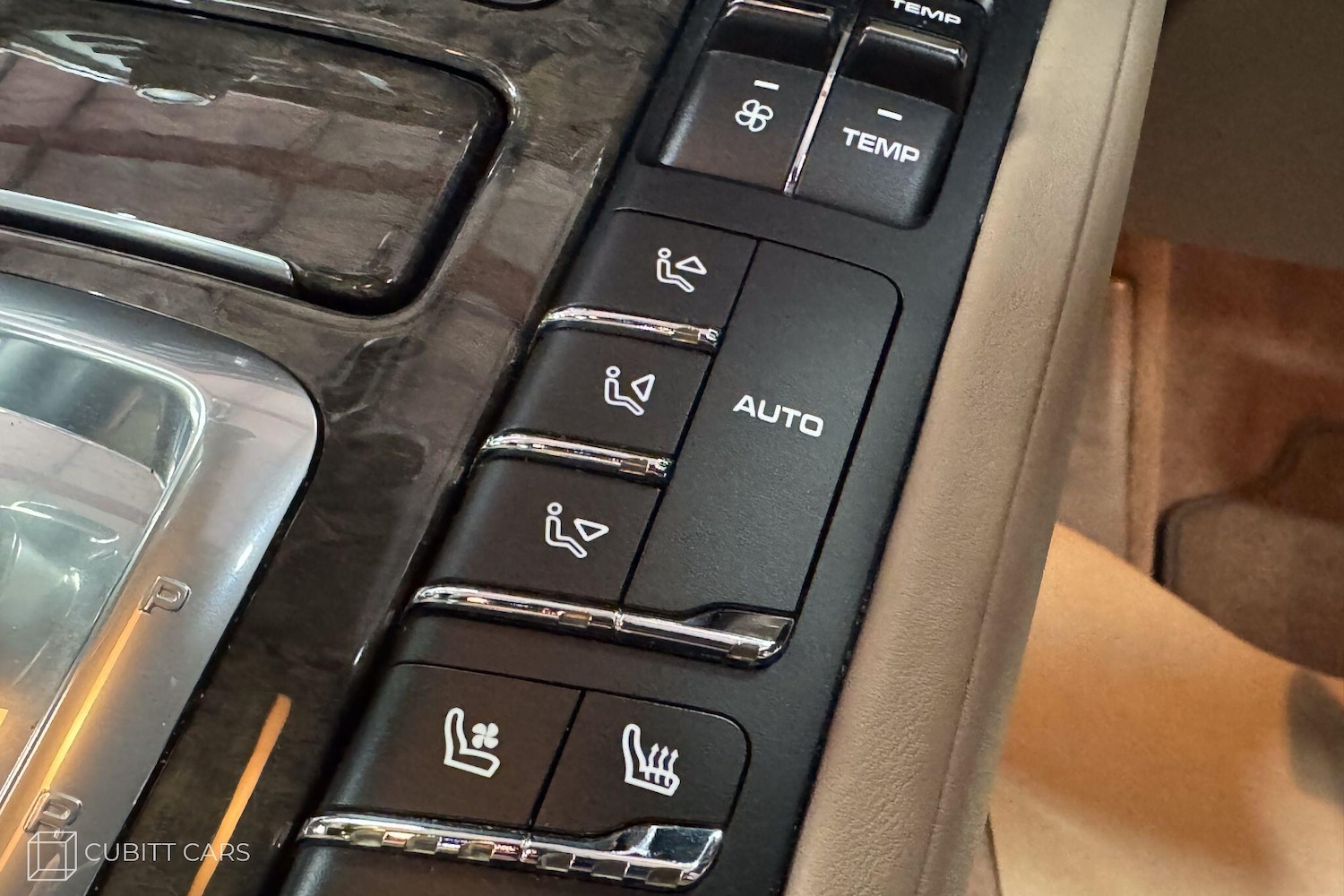 Used Porsche Cayenne 2011 for sale - 76201088: Photo 34