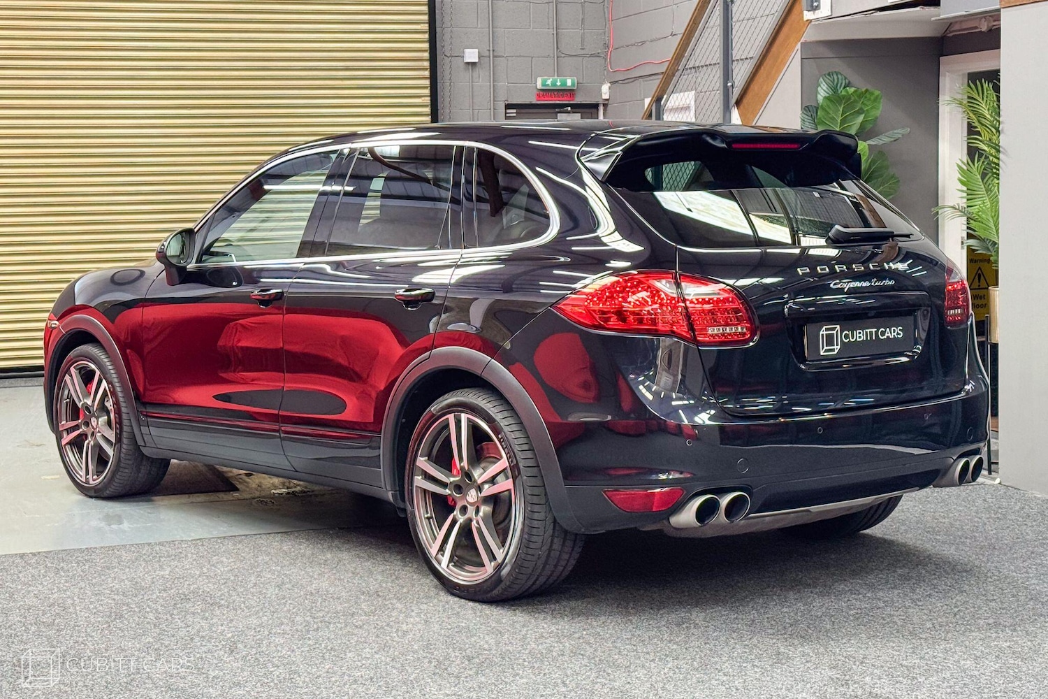 Used Porsche Cayenne 2011 for sale - 76201088: Photo 6