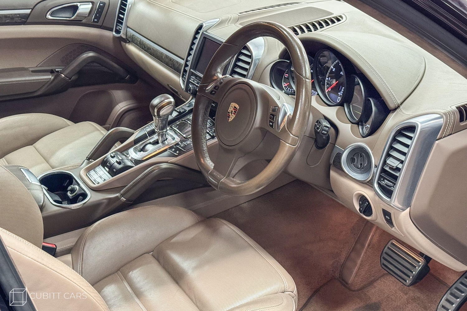 Used Porsche Cayenne 2011 for sale - 76201088: Photo 9