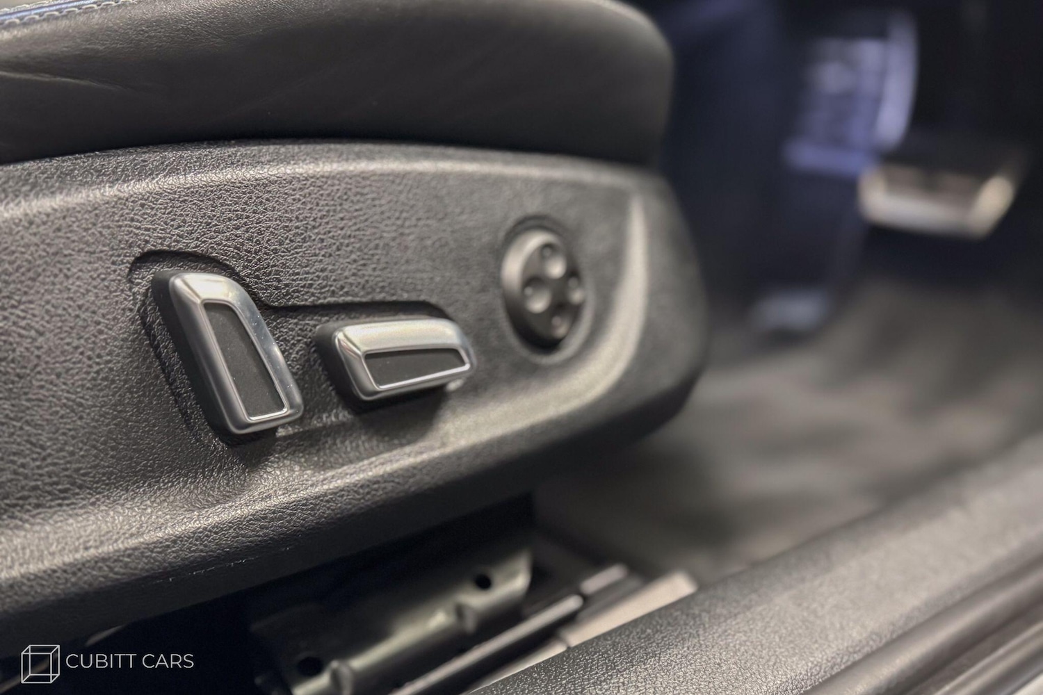 Used Audi RS6 Avant 2017 for sale - 76215573: Photo 11