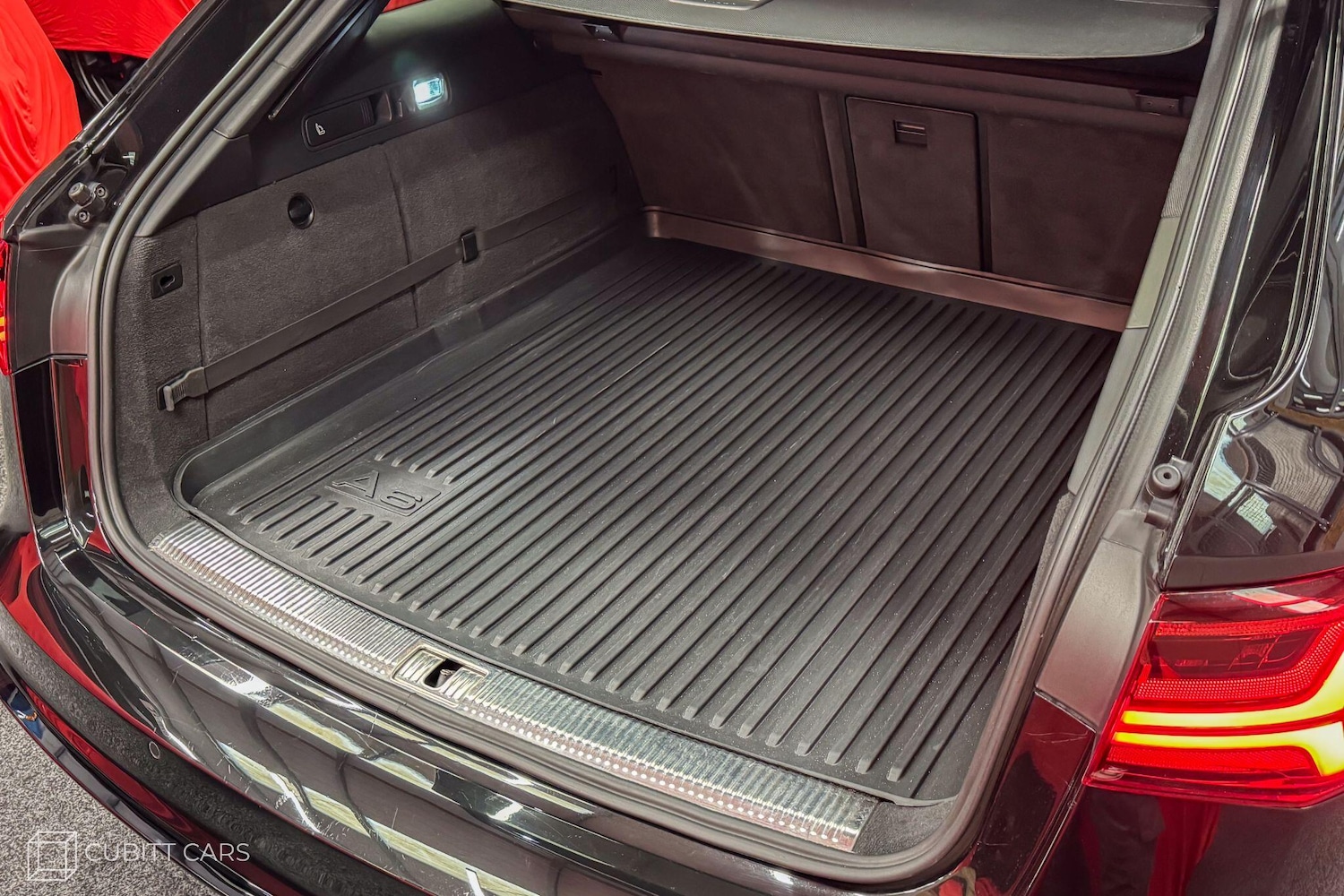 Used Audi RS6 Avant 2017 for sale - 76215573: Photo 25