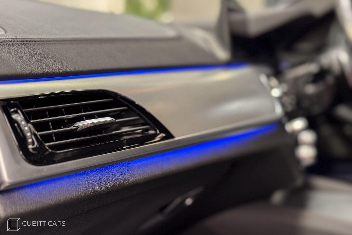 Used BMW 5 Series 2019 for sale - 76327324: Photo 38