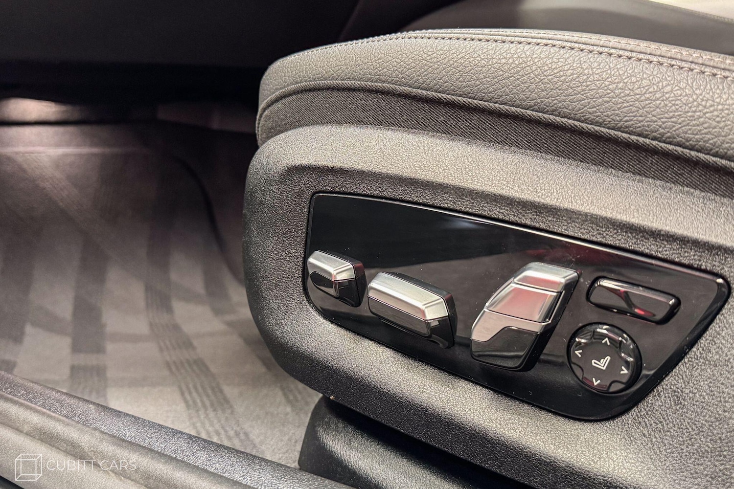 Used BMW 5 Series 2019 for sale - 76327324: Photo 41