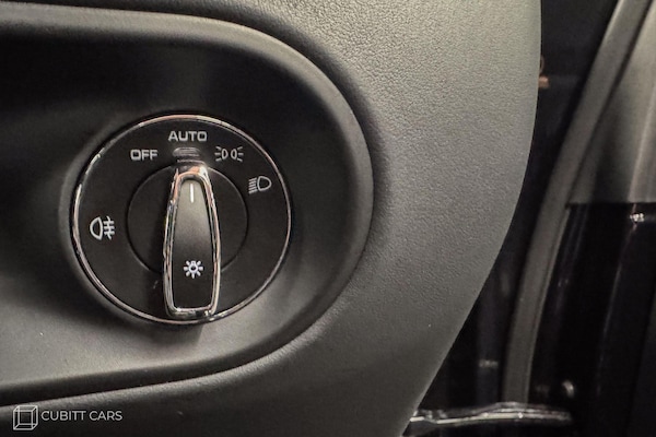 Used Porsche Macan 2022 for sale - 76314489: Photo 31