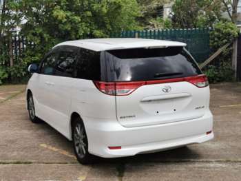 Used Toyota Estima 2011 for sale - 67165675: Photo