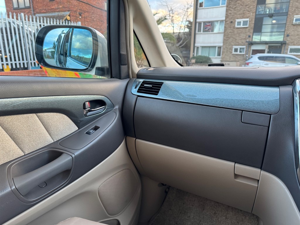 Used Toyota Alphard 2023 for sale - 77160861: Photo 19