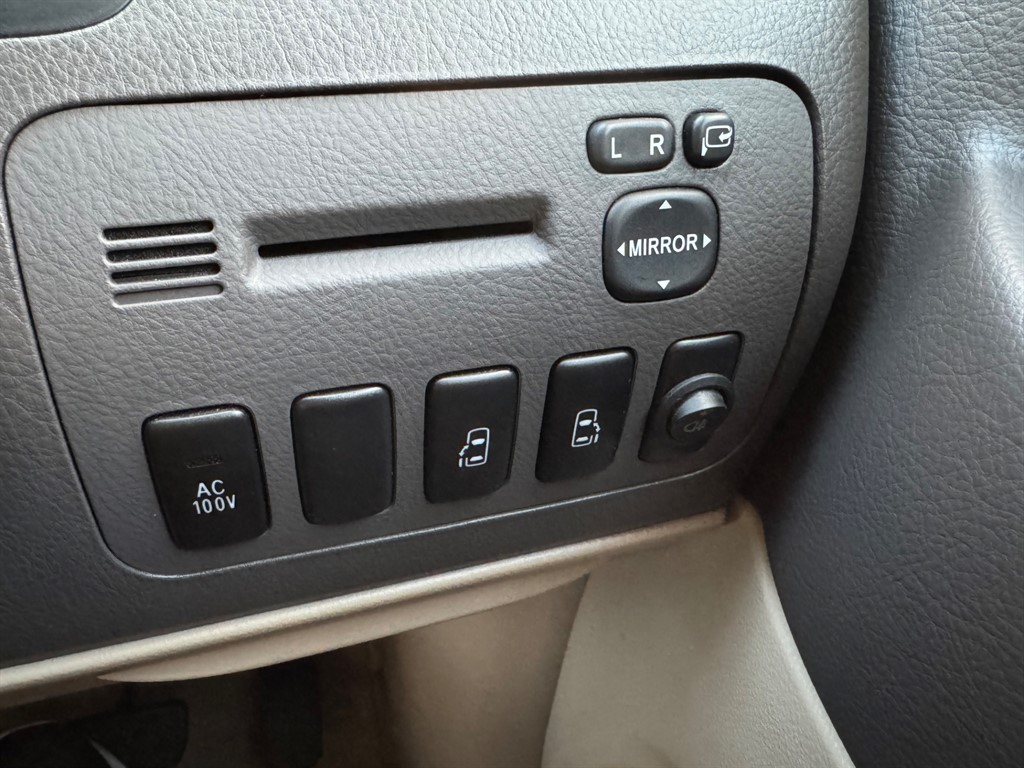 Used Toyota Alphard 2023 for sale - 77160861: Photo 38