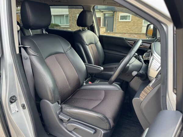 Used Nissan Elgrand 2017 for sale - 75797059: Photo 11