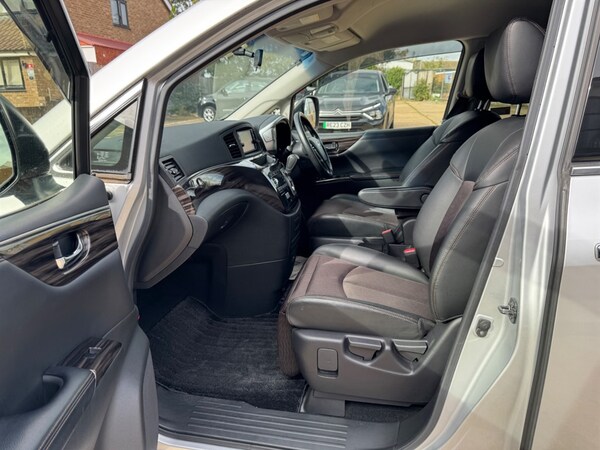 Used Nissan Elgrand 2017 for sale - 75797059: Photo 14