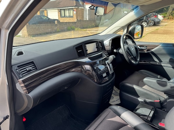 Used Nissan Elgrand 2017 for sale - 75797059: Photo 16