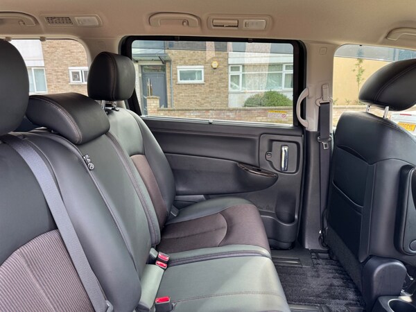 Used Nissan Elgrand 2017 for sale - 75797059: Photo 18
