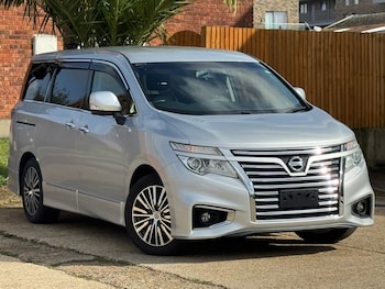 Used Nissan Elgrand 2017 for sale - 75797059: Photo