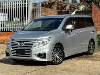 Used Nissan Elgrand 2017 for sale - 75797059: Photo