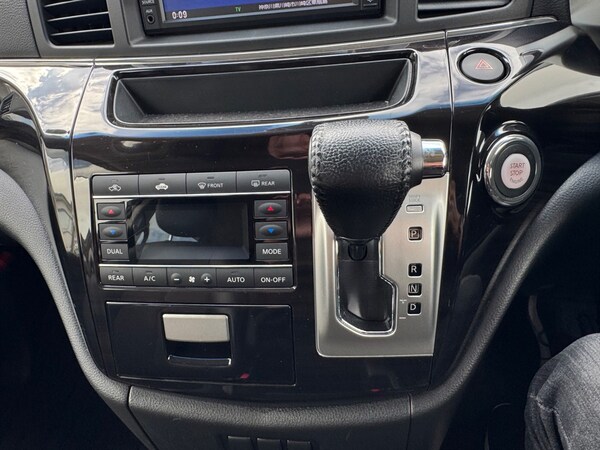 Used Nissan Elgrand 2017 for sale - 75797059: Photo 43