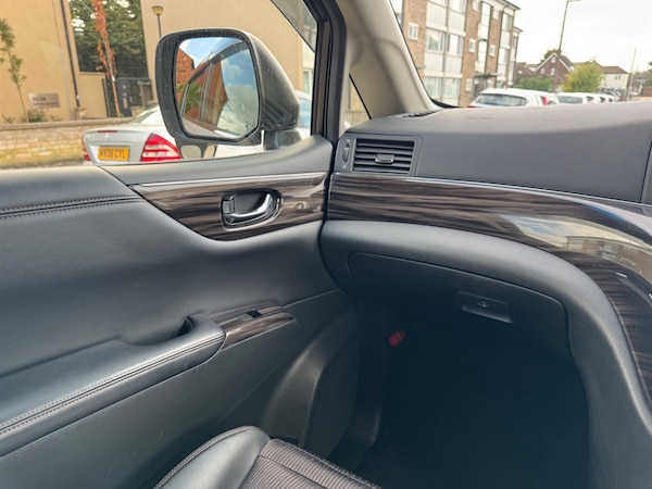 Used Nissan Elgrand 2017 for sale - 75797059: Photo 53