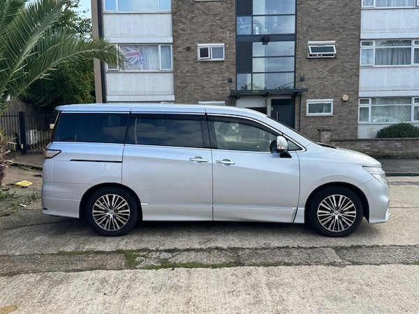 Used Nissan Elgrand 2017 for sale - 75797059: Photo 7