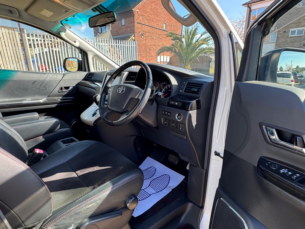 Used Toyota Vellfire 2014 for sale - 78123318: Photo 10