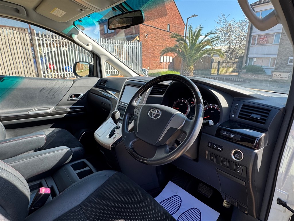 Used Toyota Vellfire 2014 for sale - 78123318: Photo 11