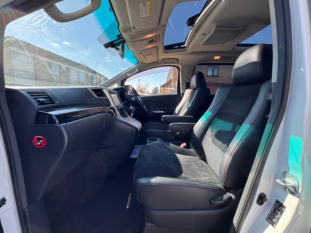 Used Toyota Vellfire 2014 for sale - 78123318: Photo 16