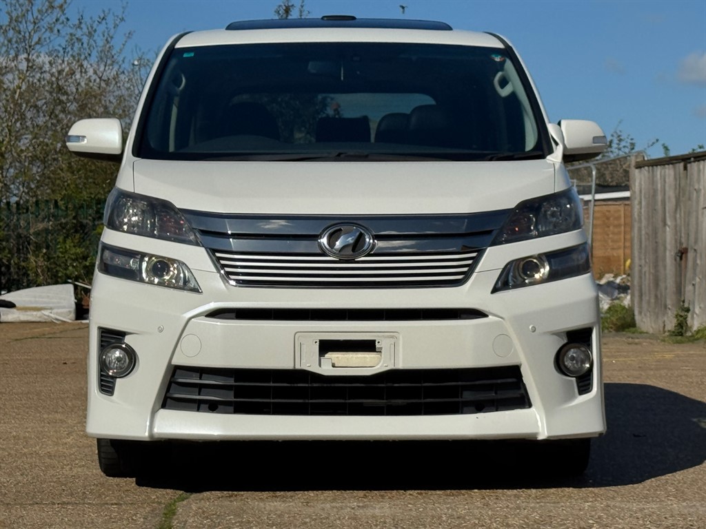 Used Toyota Vellfire 2014 for sale - 78123318: Photo 2