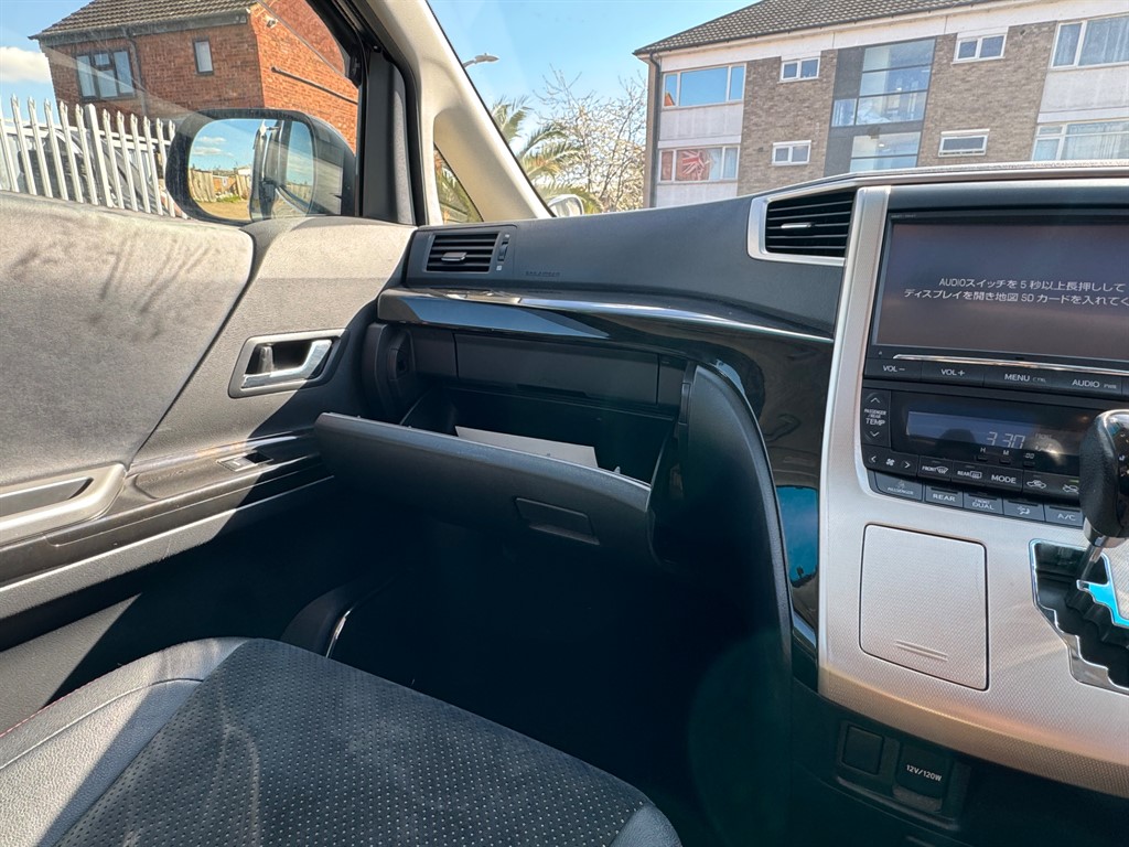 Used Toyota Vellfire 2014 for sale - 78123318: Photo 22