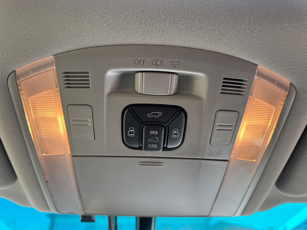 Used Toyota Vellfire 2014 for sale - 78123318: Photo 24