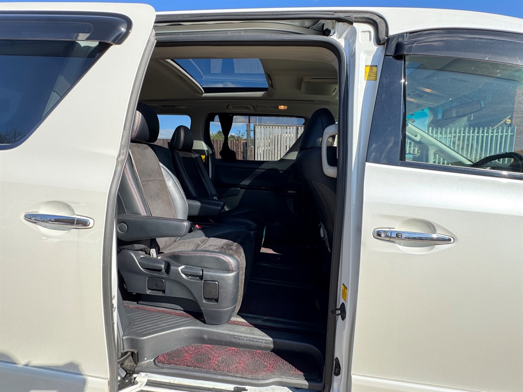 Used Toyota Vellfire 2014 for sale - 78123318: Photo 43