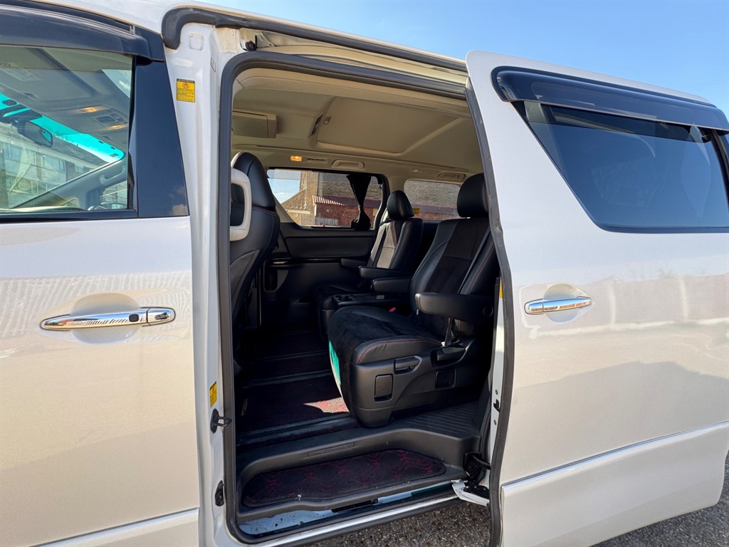 Used Toyota Vellfire 2014 for sale - 78123318: Photo 47