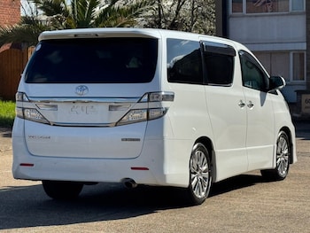 Used Toyota Vellfire 2014 for sale - 78123318: Photo