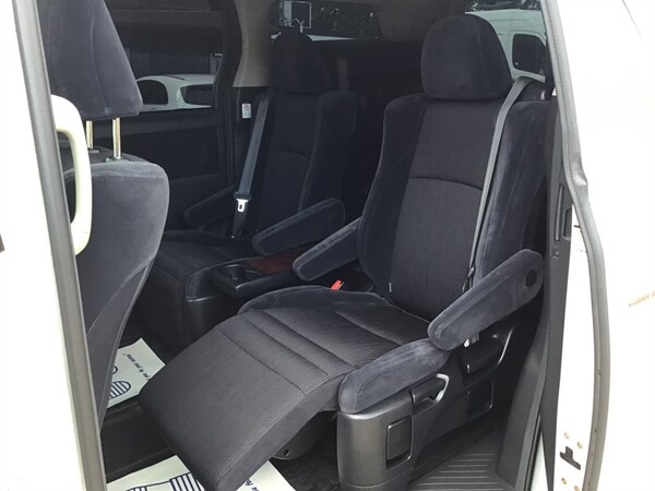 Used Toyota Vellfire 2010 for sale - 70268173: Photo 14