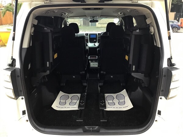 Used Toyota Vellfire 2010 for sale - 70268173: Photo 16