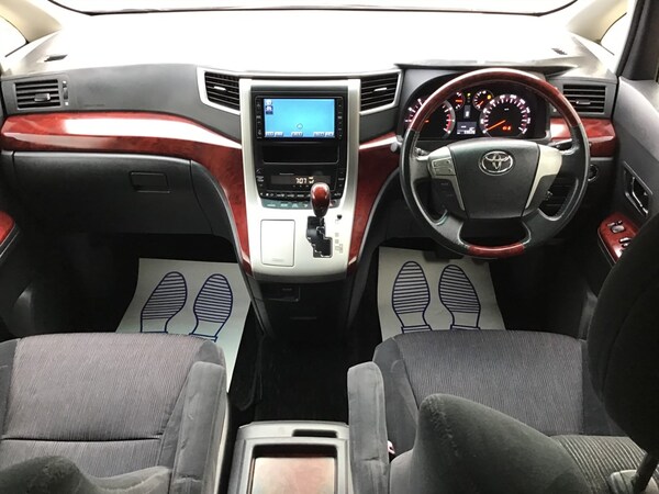 Used Toyota Vellfire 2010 for sale - 70268173: Photo 27