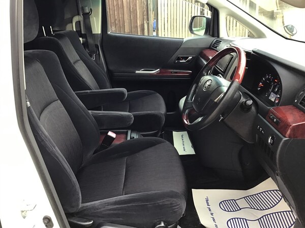 Used Toyota Vellfire 2010 for sale - 70268173: Photo 31