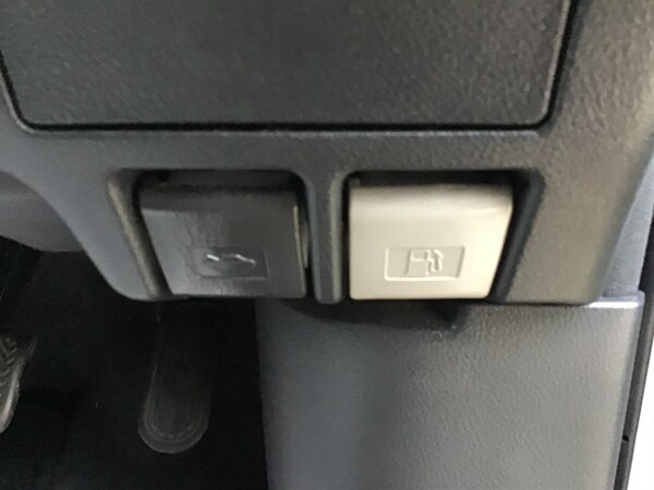 Used Toyota Vellfire 2010 for sale - 70268173: Photo 35