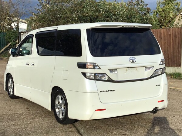 Used Toyota Vellfire 2010 for sale - 70268173: Photo 4