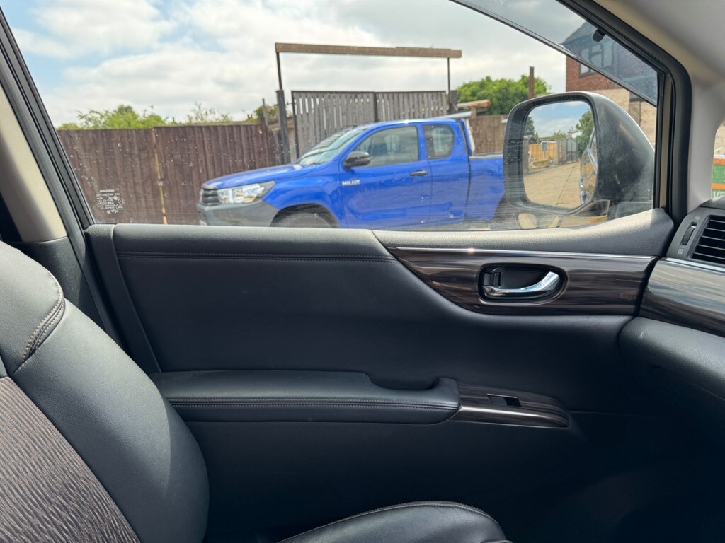 Used Nissan Elgrand 2025 for sale - 76544652: Photo 34