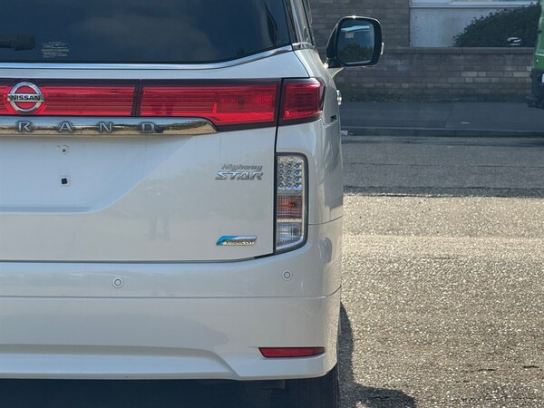 Used Nissan Elgrand 2013 for sale - 76249939: Photo 63