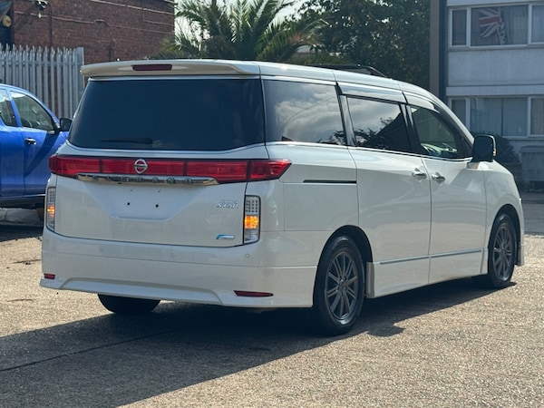 Used Nissan Elgrand 2013 for sale - 76249939: Photo 6