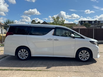 Used Toyota Alphard 2017 for sale - 75829540: Photo