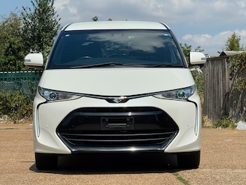 Used Toyota Estima 2019 for sale - 79232269: Photo