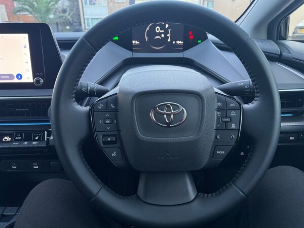 Used Toyota Prius 2023 for sale - 75572497: Photo 32