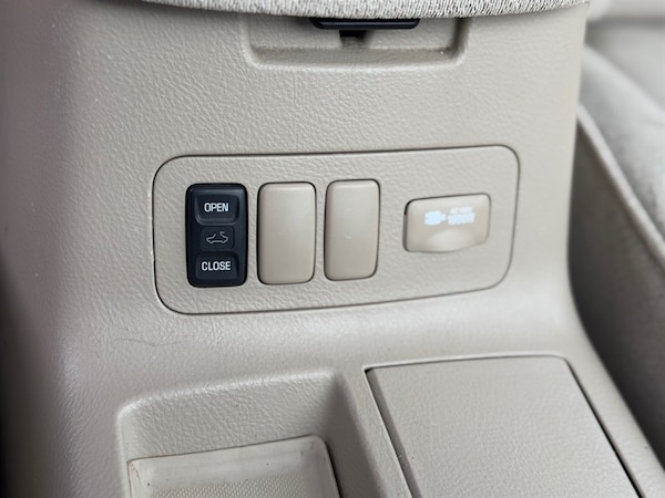 Used Toyota Alphard 2008 for sale - 75570175: Photo 25