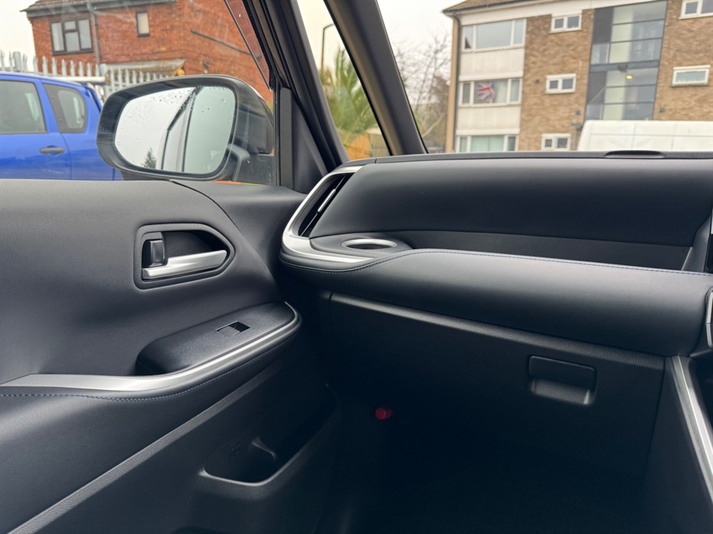 Used Toyota Voxy 2022 for sale - 77797876: Photo 20