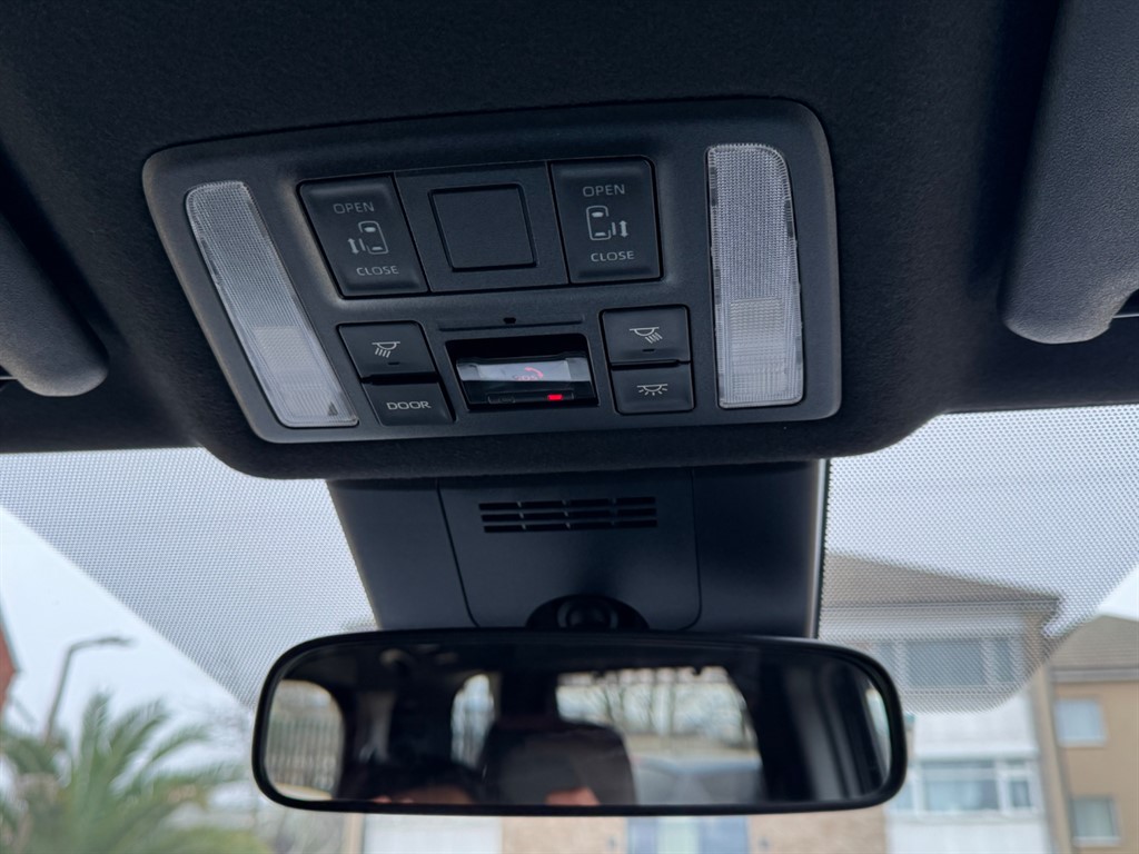 Used Toyota Voxy 2022 for sale - 77797876: Photo 24