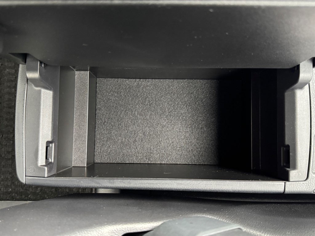 Used Toyota Voxy 2022 for sale - 77797876: Photo 33