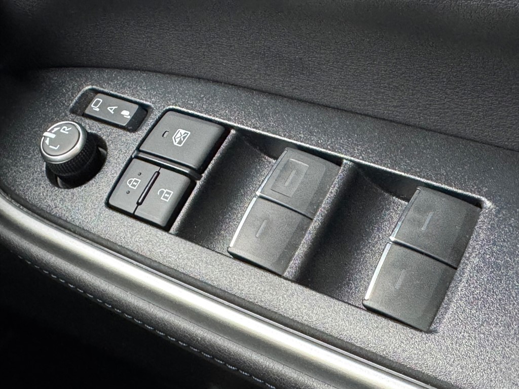 Used Toyota Voxy 2022 for sale - 77797876: Photo 43