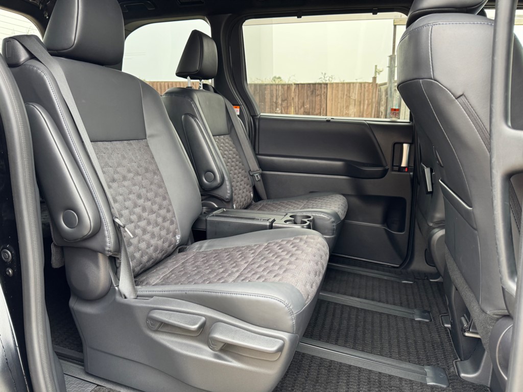 Used Toyota Voxy 2022 for sale - 77797876: Photo 47