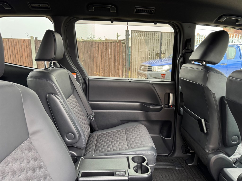 Used Toyota Voxy 2022 for sale - 77797876: Photo 49