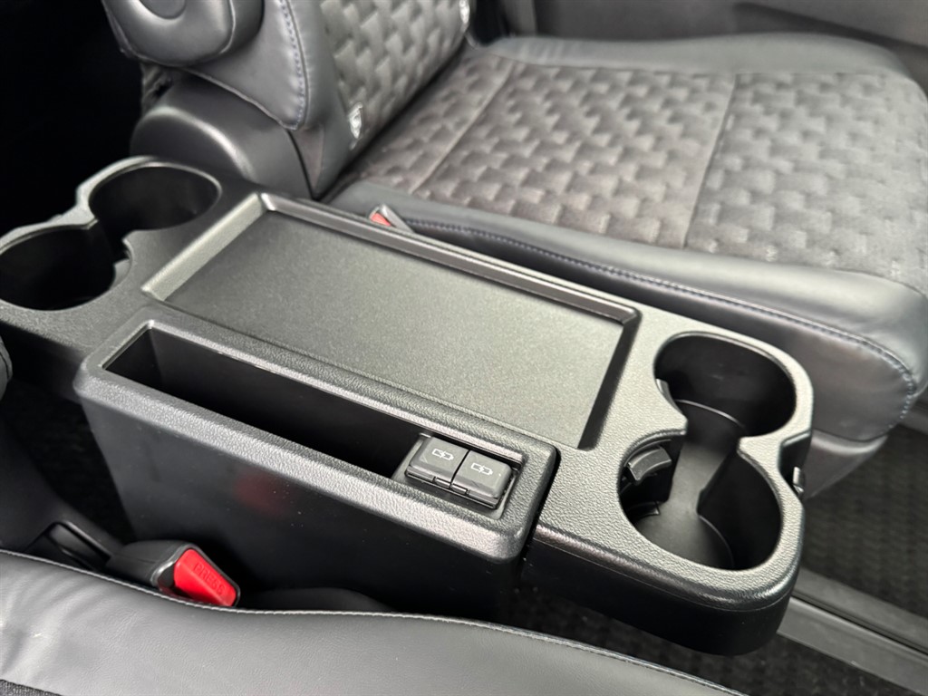 Used Toyota Voxy 2022 for sale - 77797876: Photo 50